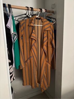 Active USA Women’s Size Large Striped Mustard Duster Coat
